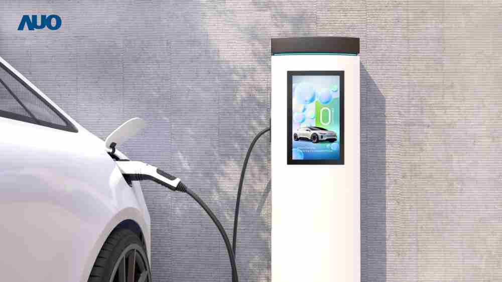 友達〝EVSE車用充電樁解決方案〞專為電動汽車充電樁設計，，具有高亮度、、、克服戶外艱難環境的耐溫、、、、耐紫外線等特性，，並搭載散熱性及擴充性強的高效能工業電腦，，，，可實現人機互動訴求，，如資訊顯示、、、、支付等應用